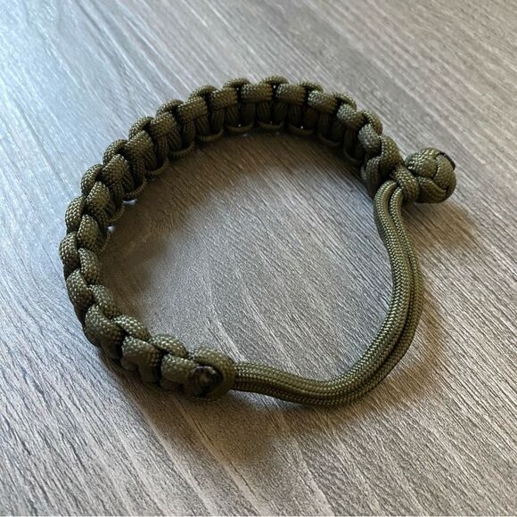 Paracord Bracelet NEW Unisex Olive Drab Green Adjustable Handmade USA - Picture 9 of 10